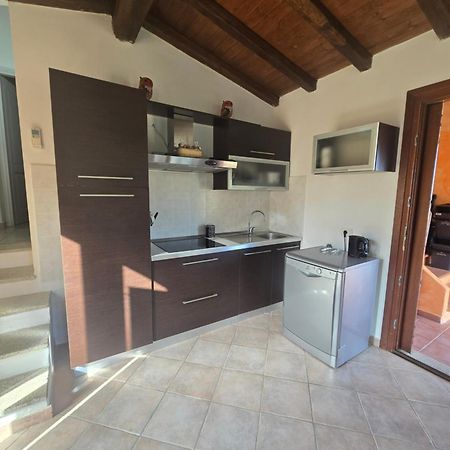 Trilocale Climatizzato L'Oleandro Tanaunella Ngoại thất bức ảnh